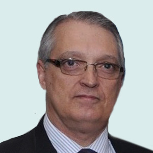 Dr. Juan Ollari