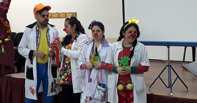 Agradecemos a los voluntarios y profesionales de los talleres