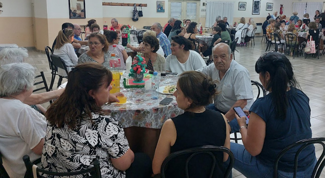 Después de dos años, el 14 de diciembre de 2022 nos volvimos a encontrar en nuestra tradicional Fiesta de Fin de Año de los Talleres de A.L.M.A